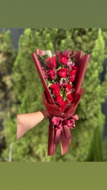 Ramalhete com 12 Rosas